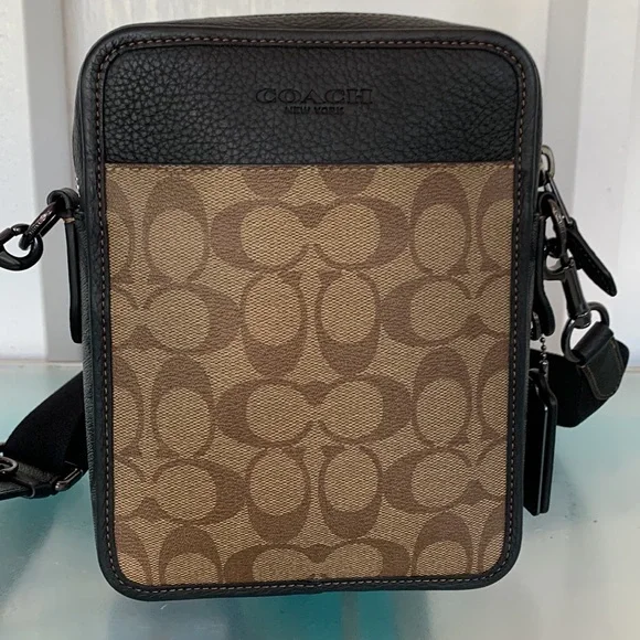 Coach Sullivan Crossbody In Blocked Signature NWOT - Picture 3 of 17